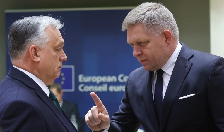 Orban: Fico je između života i smrti
